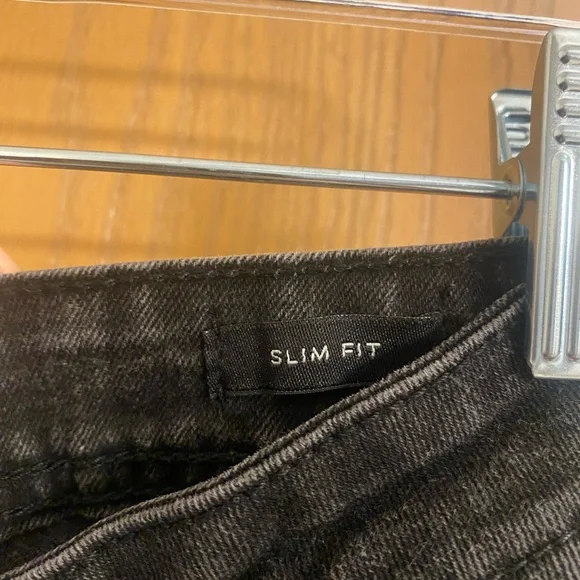 Kenneth Cole Black Skinny Jeans with Slim Fit and Textured Denim 30x30 - Picture 3 of 5